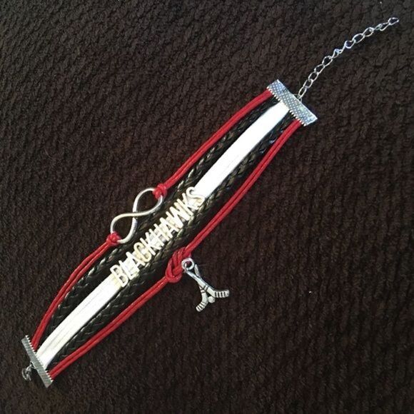 Chicago Blackhawks Bracelet - Picture 2 of 2